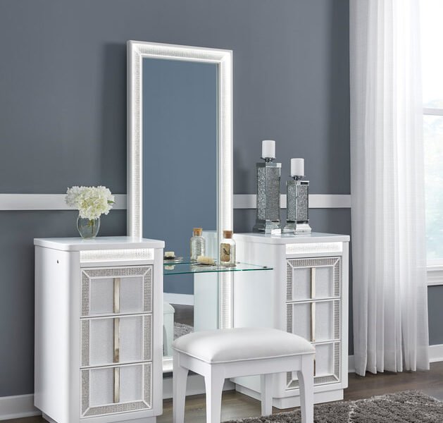 B822 - Vanity w/Stool (LED Lights)