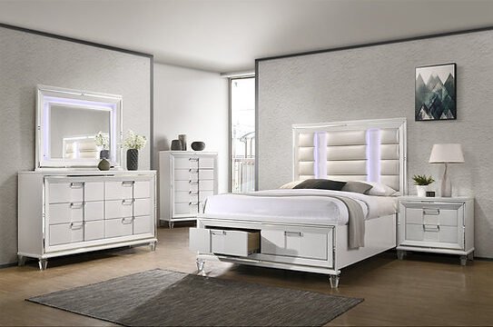 200 - White Bedroom Set