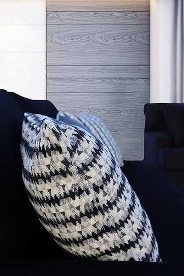 fb1f08_82efa605160a4a58b633bbc14b7f13d0mv2.jpeg Sofa & Loveseat Ritz Black (Velvet, Oversized)