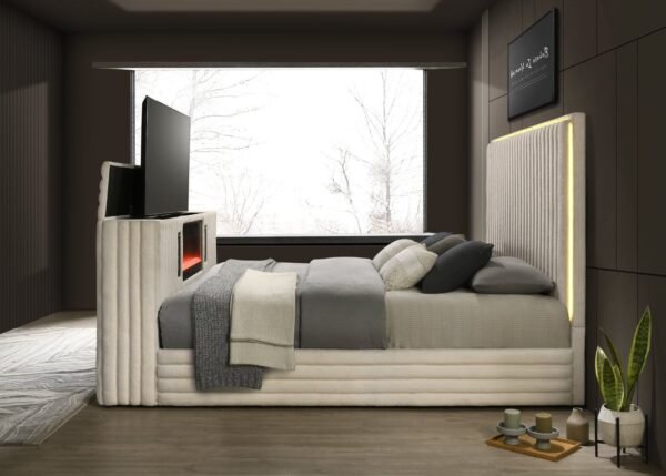villa-white-4_orig.jpeg Villa White Platform Bed - Queen, King
